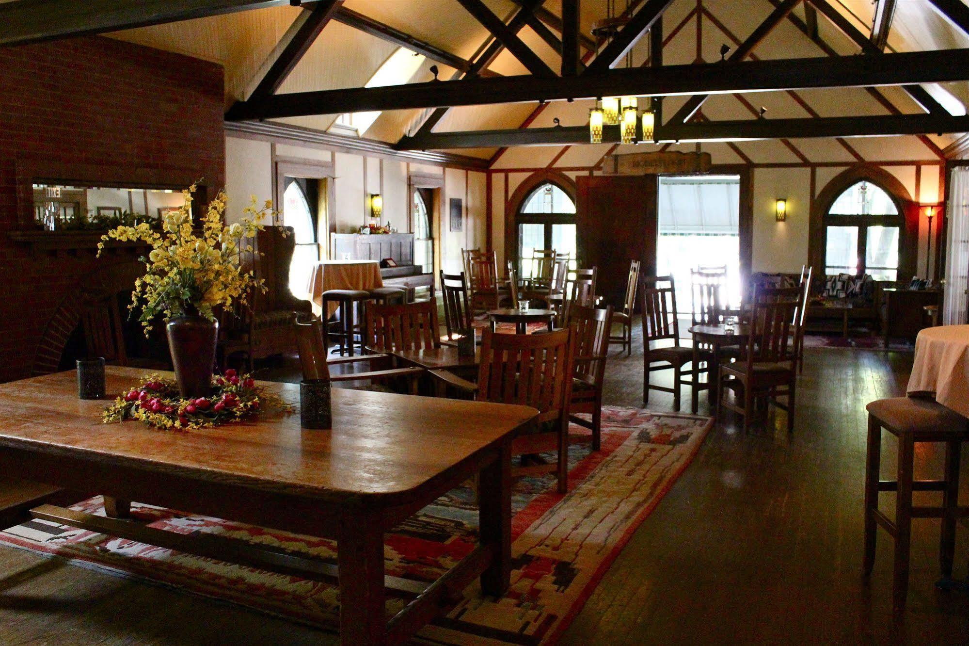 Roycroft Inn East Aurora Exteriör bild